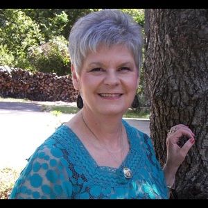 Meet your Posher, Paula